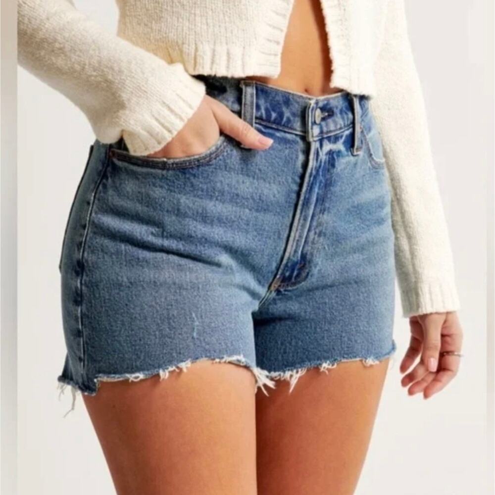 Abercrombie and fitch 4" mom high rise shorts med‎ wash Plus Size 24 New!